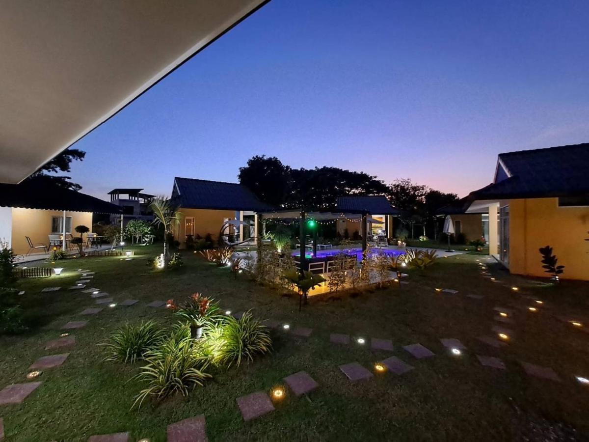 Pool Villa, Resort, Mae Ramphueng Beach, Ban Phe, Rayong, Residence M Thailand (Adults Only) Ban Chamrung Exterior foto
